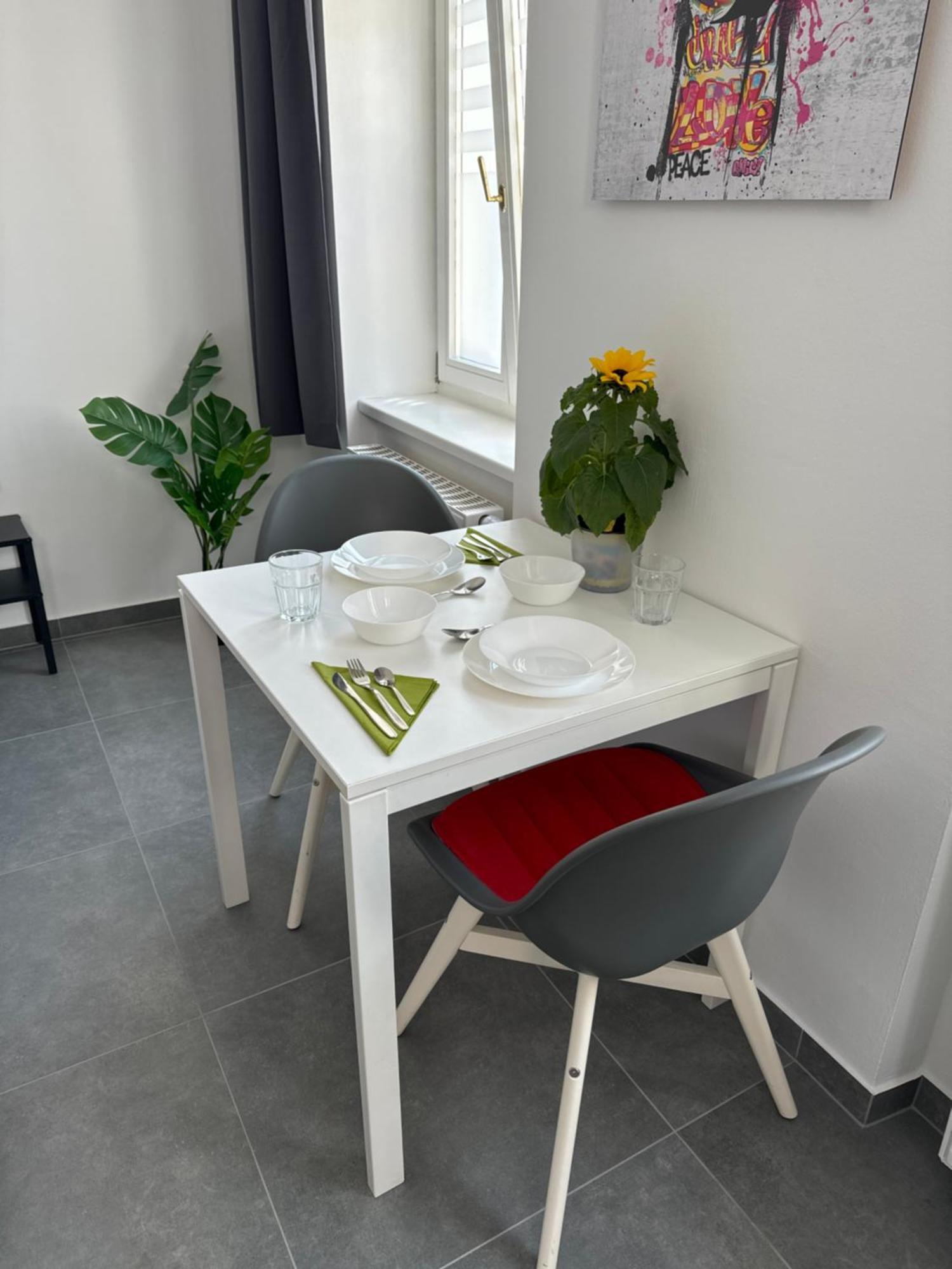 Ferienwohnung Klein Aber Fein Mit Terrasse Wien Exterior foto